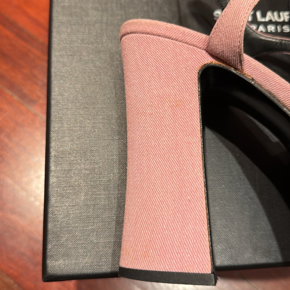 Shoes - Picture 11 of 11